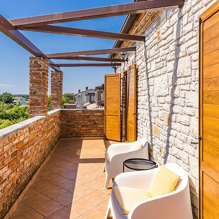 Beautiful In * Cabrunici