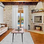 Holiday home Stunning In