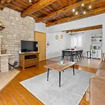 Stunning In Holiday home